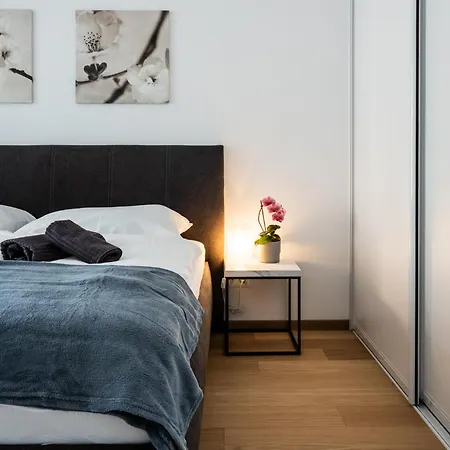 View In Sky Park By Zaha Hadid Апартаменты *